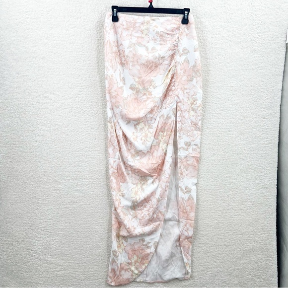 Rumer Isola floral crop top and midi skirt set Size M NWT - Picture 9 of 16